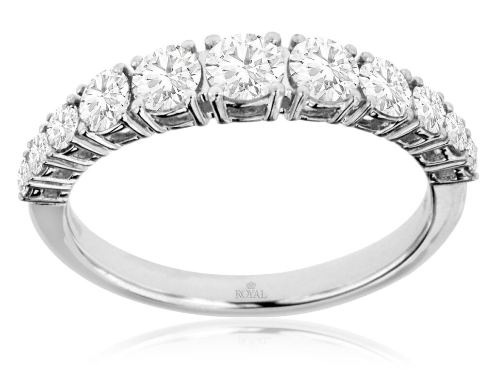 Graduated Diamond Band