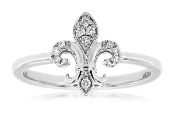 Flor de lee Diamond Ring